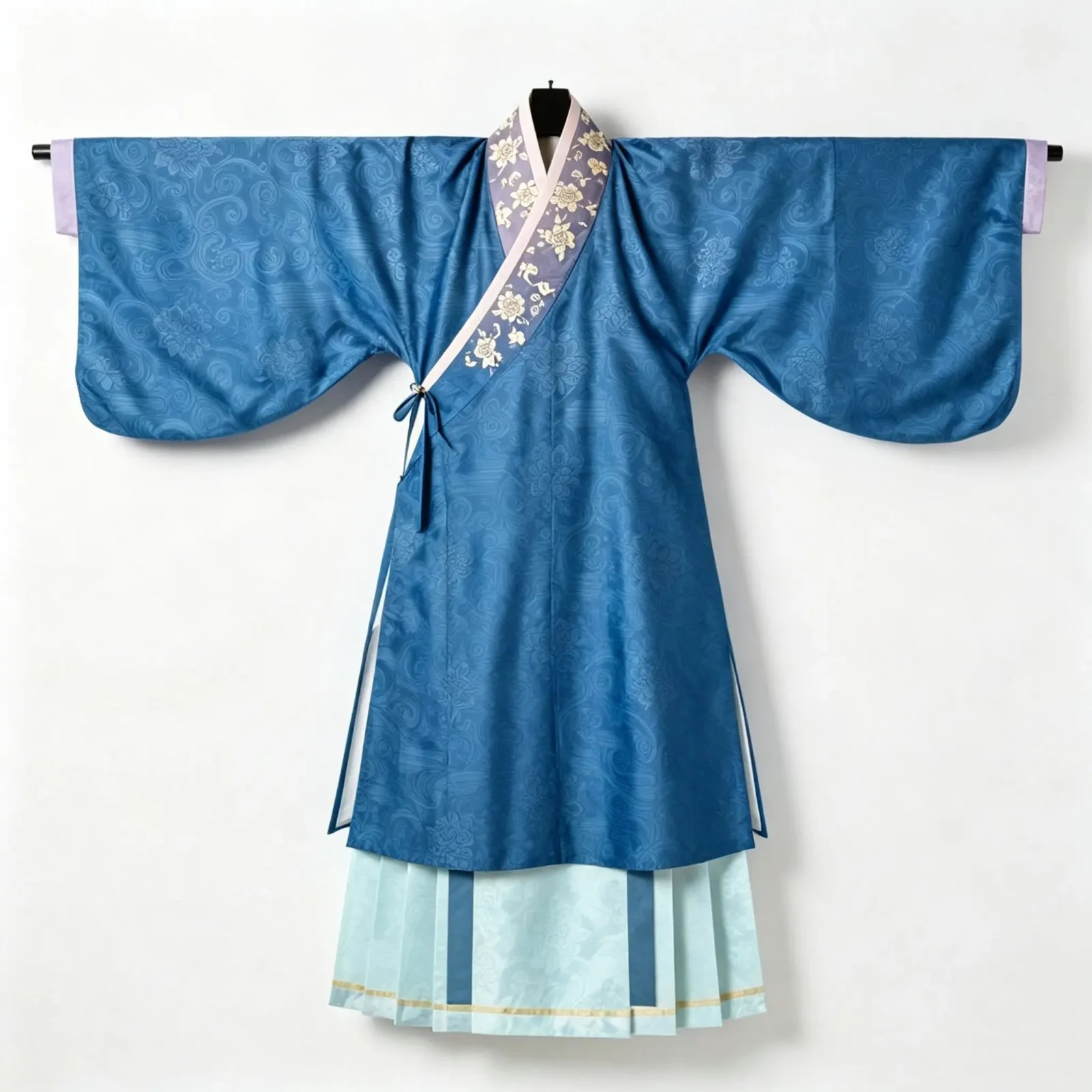 何为中式浪漫？藏在交领右衽里。-汉服衣・汉服艺 | HanFuYi  https://hanfuyi.com